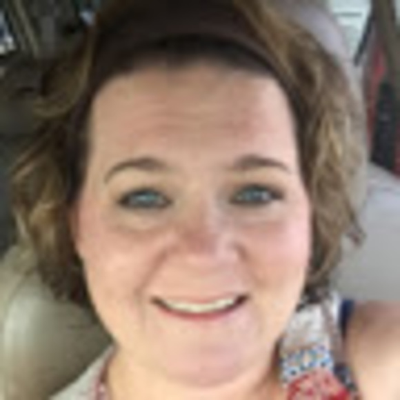 Meet your Posher, Elaine - Picture 1 of 1